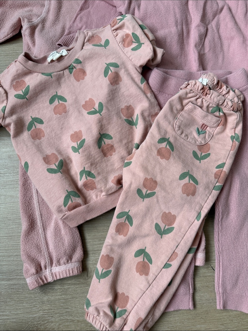 Pink Set Bundle (4 sets) - Picture 7 of 7